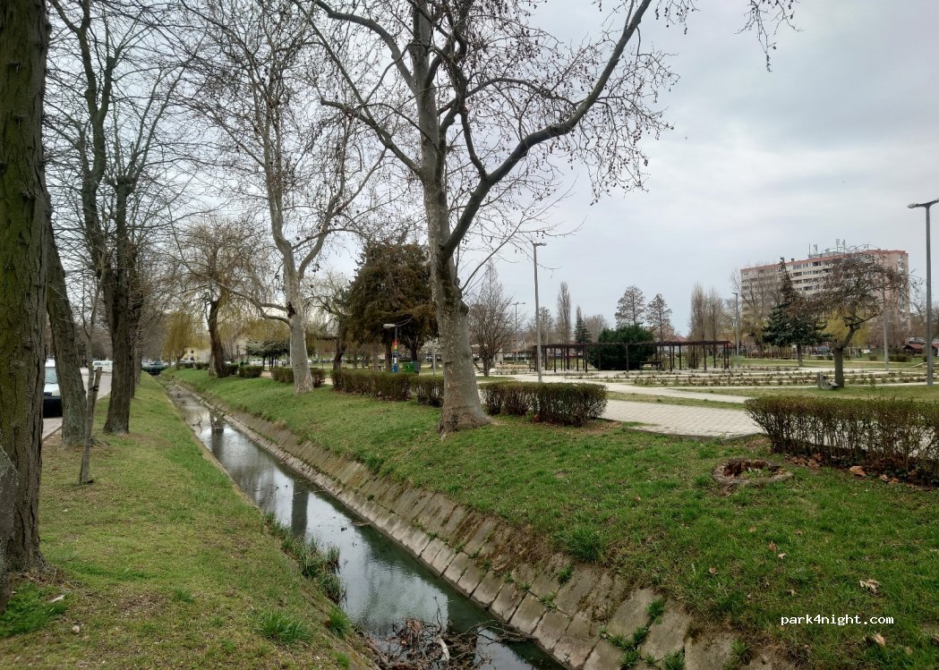 (8000) Székesfehérvár - 57 Szabadságharcos út — foto