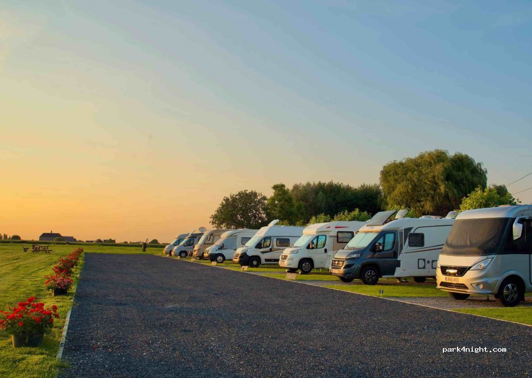 Camperplaats Het Ovenbuur — foto