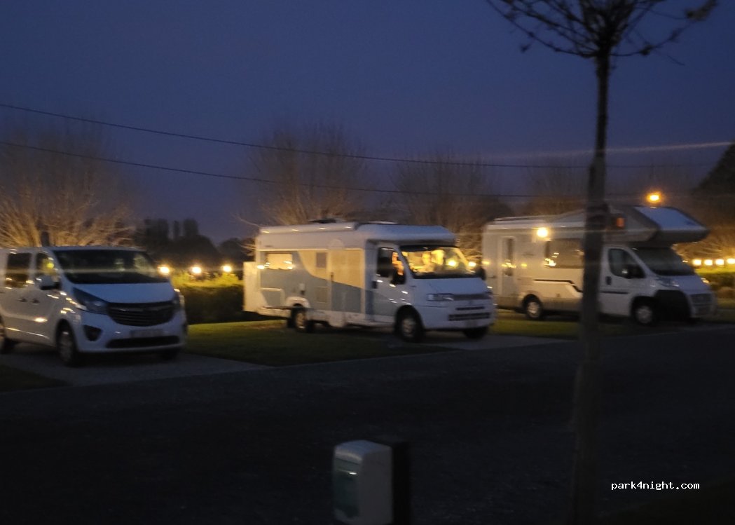 Camperplaats Het Ovenbuur — foto 3