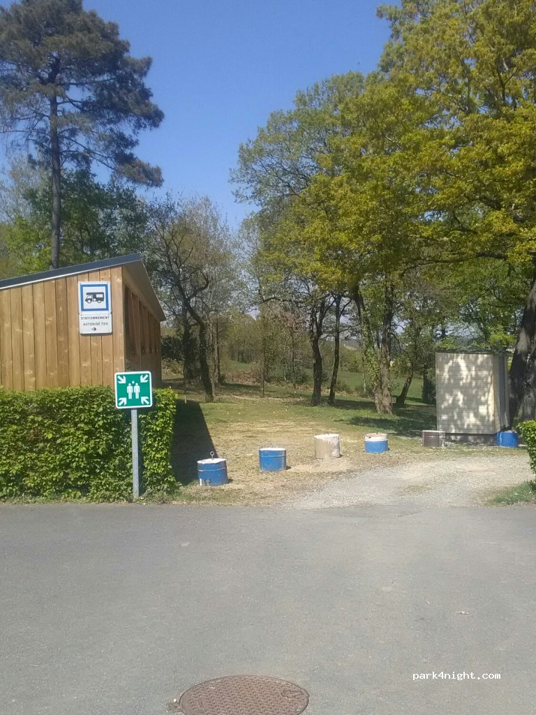 (56910) Quelneuc - 11 Rue du Houx — foto