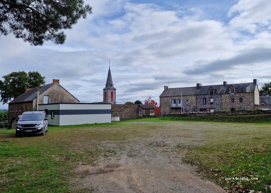 (56910) Quelneuc - 11 Rue du Houx — foto 3