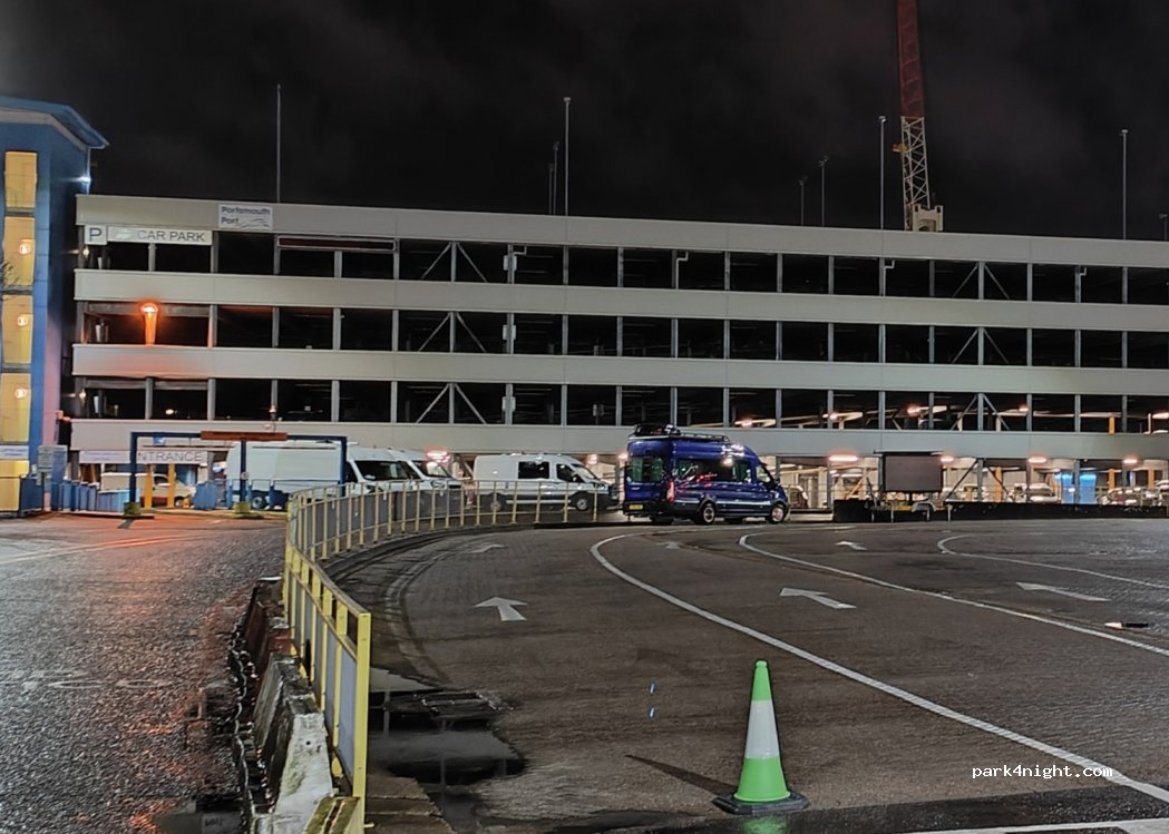 (PO2 8HB) Portsmouth - 21 Wharf Road — foto 2