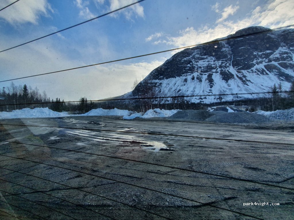 (917 04)  - Borgadammsvägen — foto 2