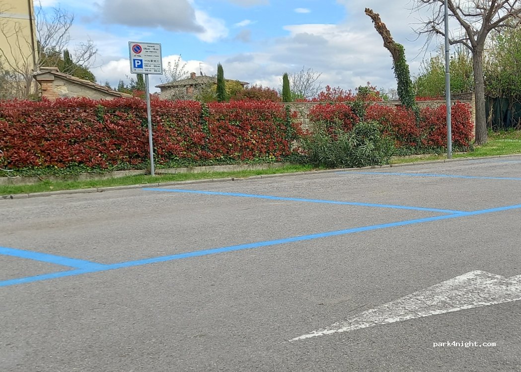 Parcheggio Piazzale Primo Morgantini — foto 2