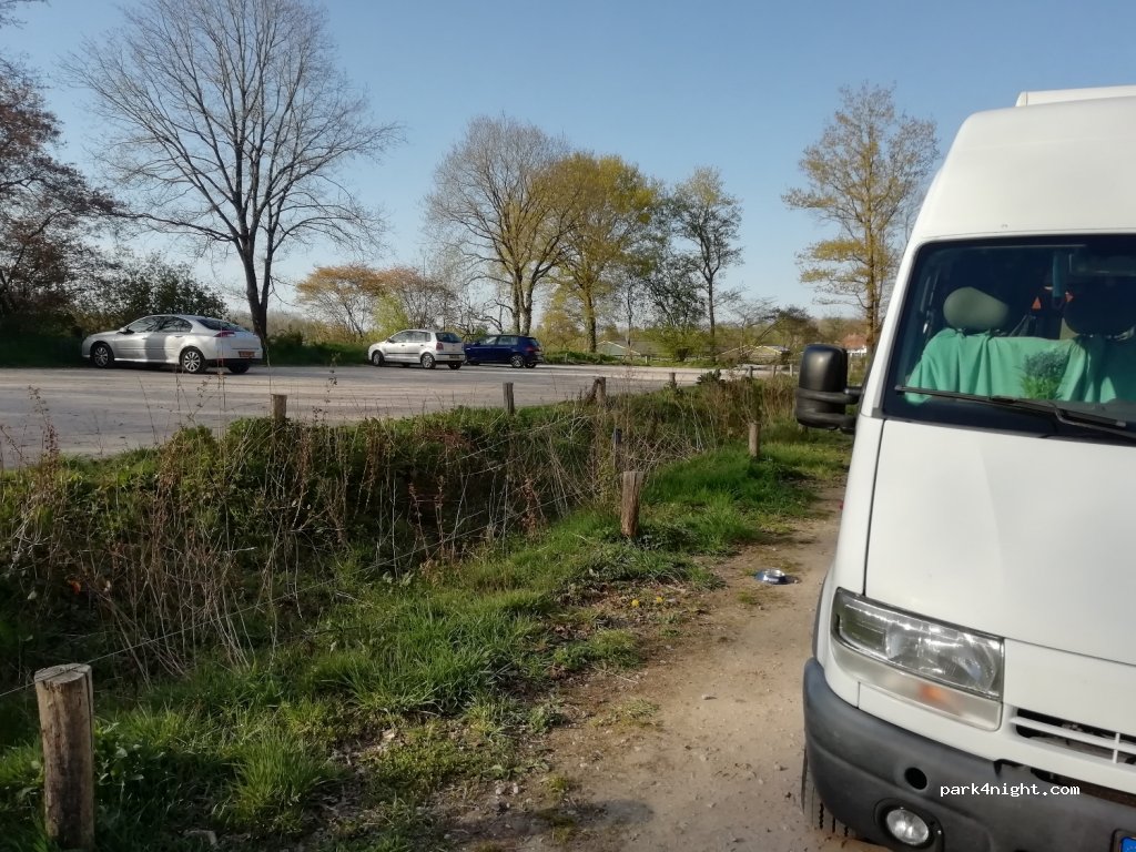 (6611 KG) Overasselt - 15 Sint Walrickweg — foto 2