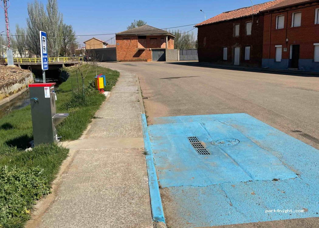 (24234) Laguna de Negrillos - 19 Calle el Jardín — foto 3