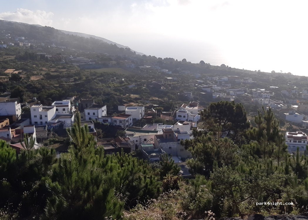 (38914) Santa Cruz de Tenerife - Unnamed road — foto 3