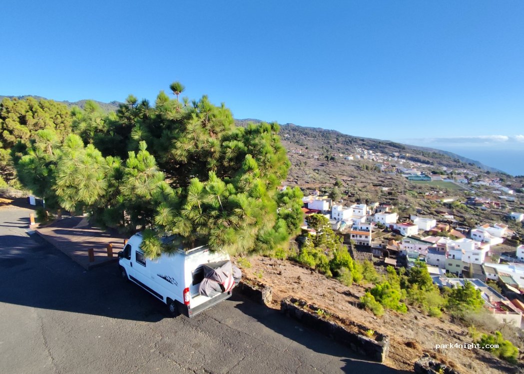 (38914) Santa Cruz de Tenerife - Unnamed road — foto 4