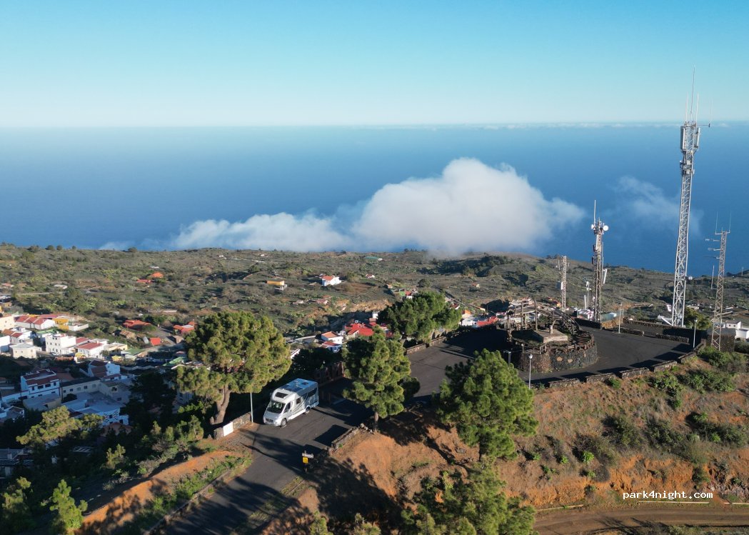 (38914) Santa Cruz de Tenerife - Unnamed road — foto 5