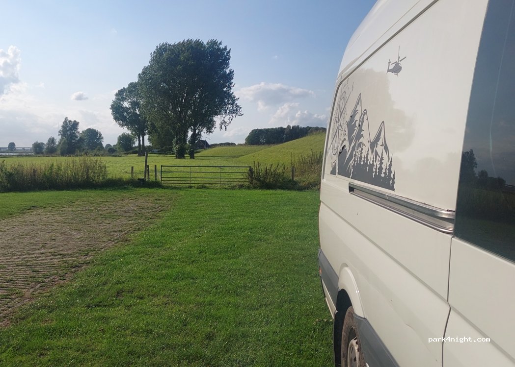 (3999 NZ) Tull en Het Waal - 1j Ossenwaard — foto 4