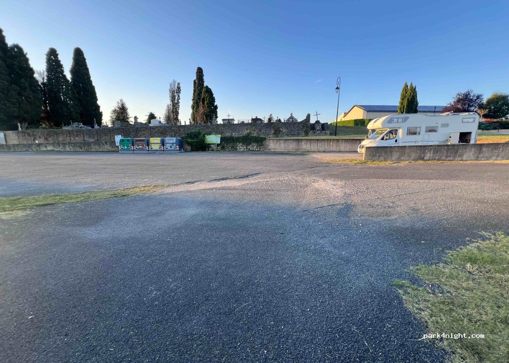 Aire de stationnement camping-car Pays de Belvès — foto 2