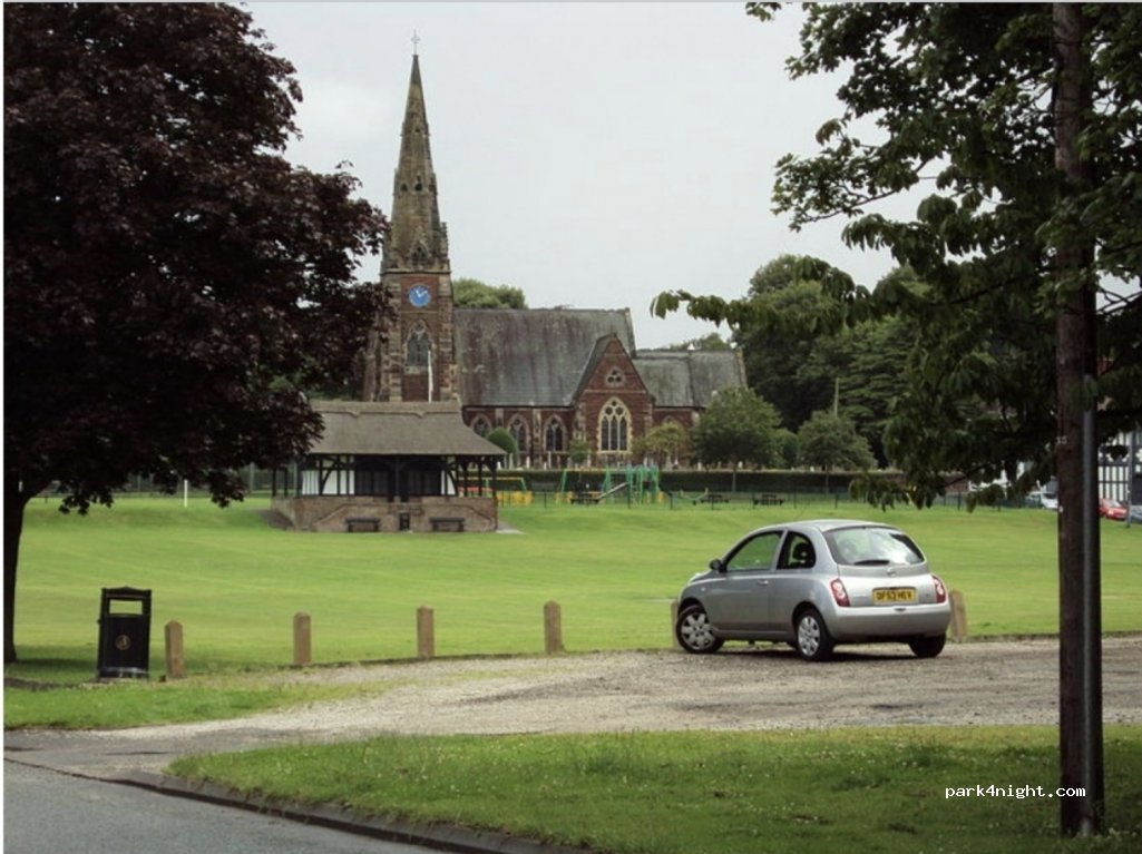 (CH63 1JE) Thornton Hough - 9 Neston Road — foto