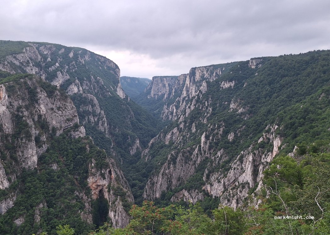 () Zlot - Unnamed Road — foto 3