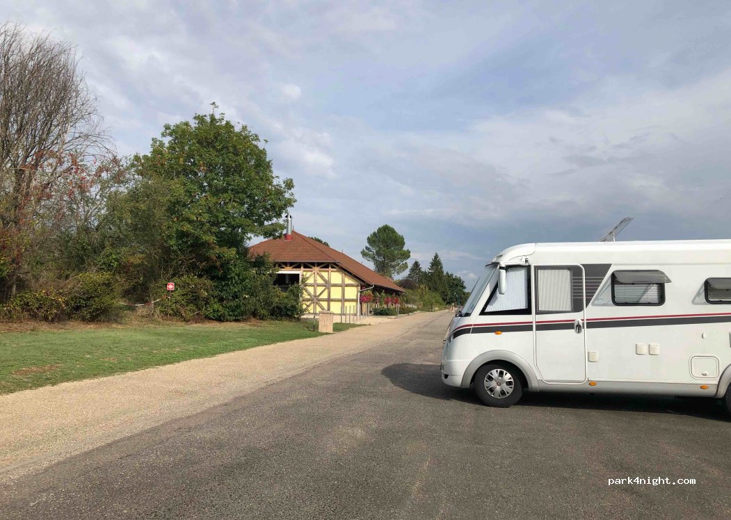 (71500) Branges - 1-265 Rue de la Gare — foto 3