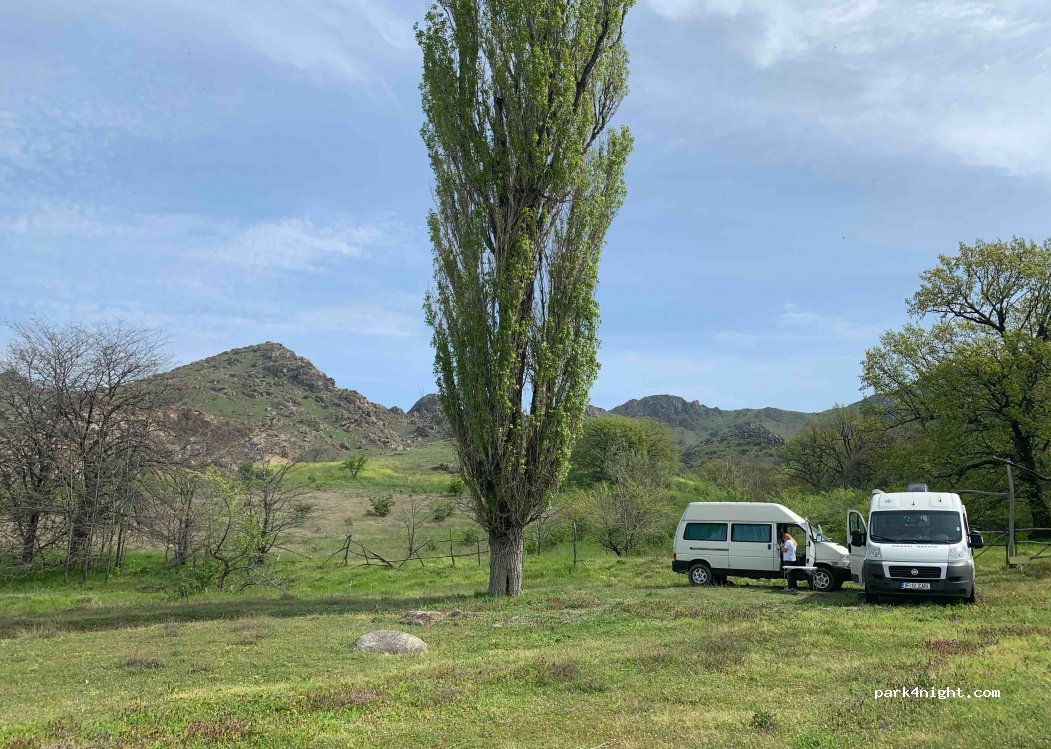 () Macin - Unnamed Road — foto 2