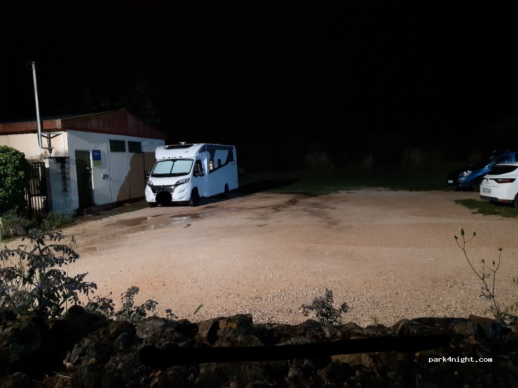 (17730) Llers - 19 Carretera d'Albanyà — foto