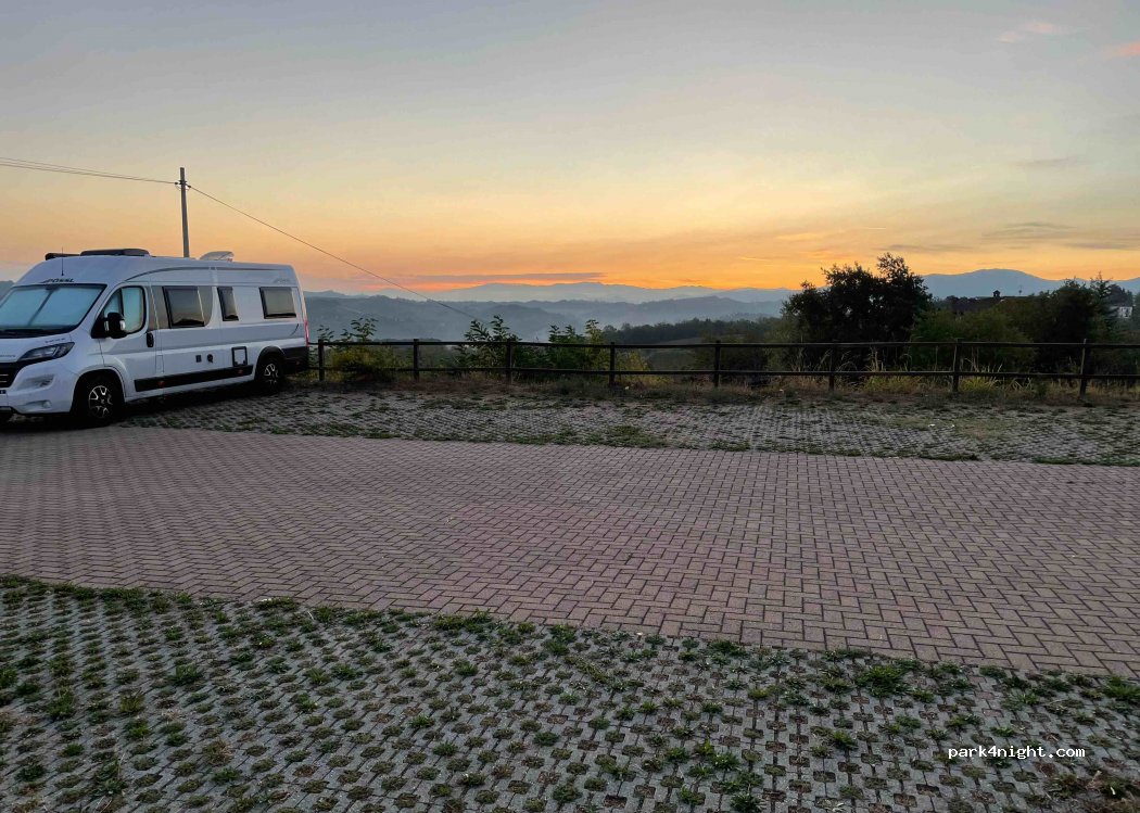 (15070) Tagliolo Monferrato - 72 Strada Comunale Pianomoglie — foto