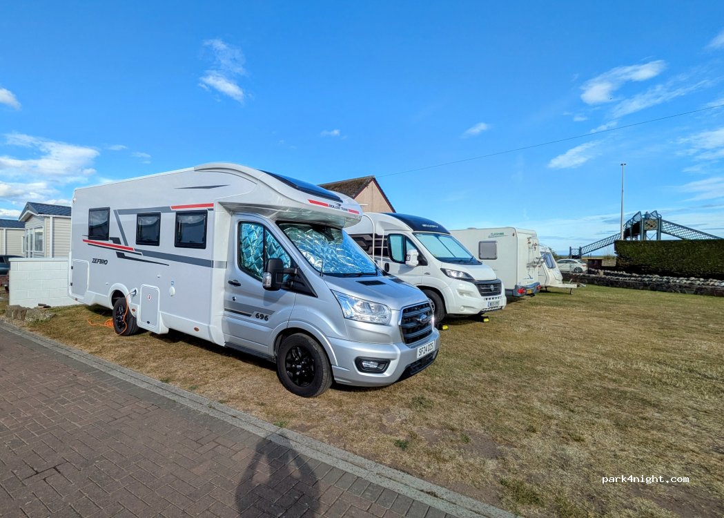 Elliot Caravan Park — foto 2