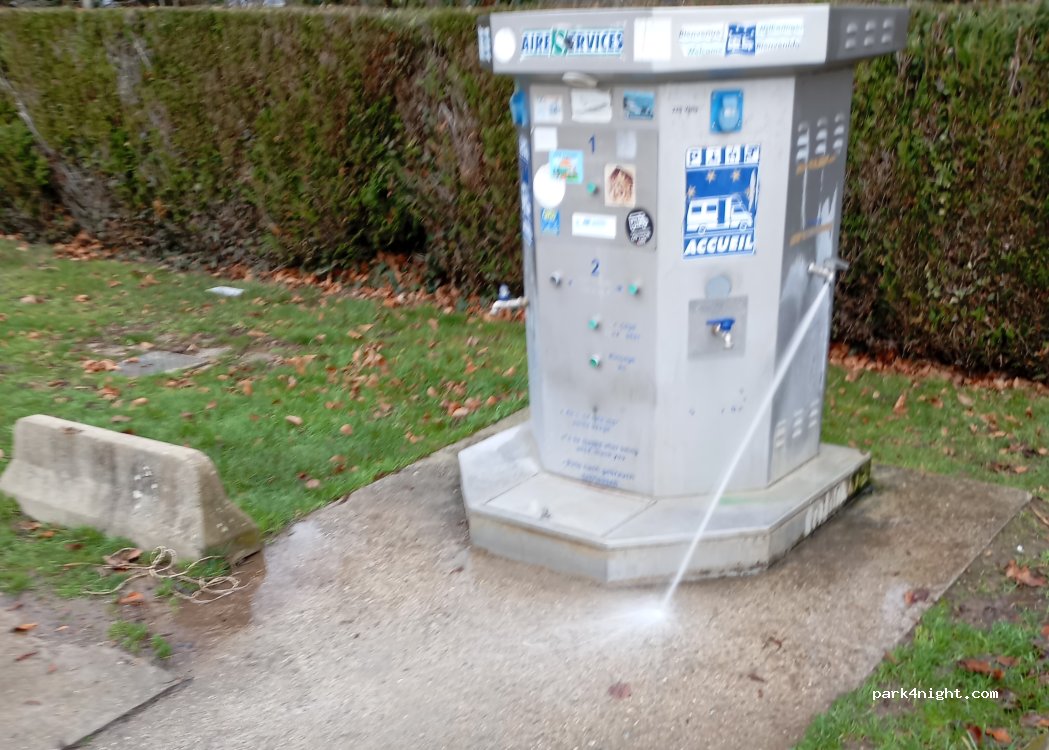 Aire de camping-cars Beauvais — foto 4