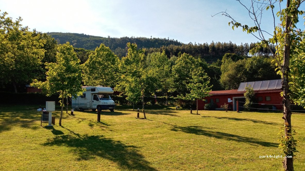 Camping Quinta de Pentieiros — foto