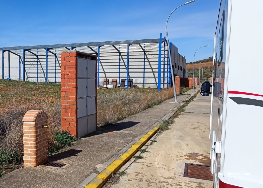 (45130) Los Navalucillos - 16P Poligono Industrial — foto 2