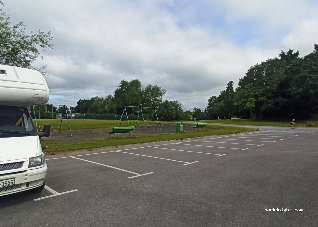 (E45 FH93) Nenagh - 12 Derg Manor — foto 3