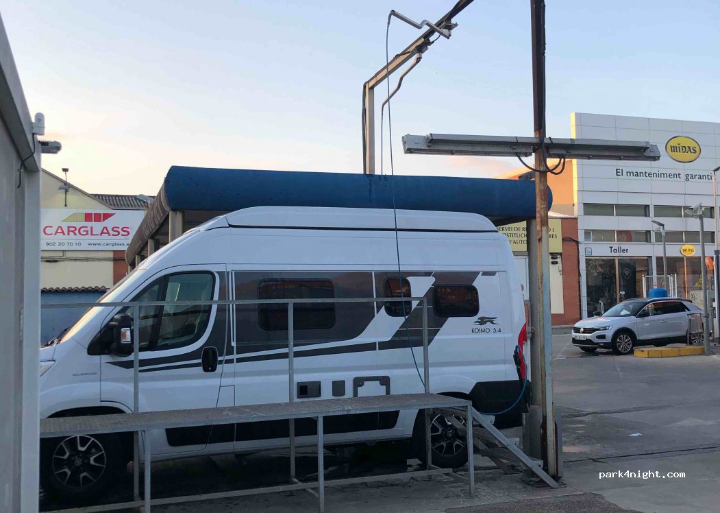 (08205) Sabadell - 52 Carrer Domènech i Montaner — foto