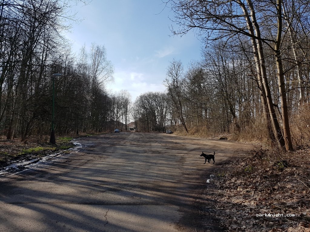 (500 08) Hradec Králové - 38 Partyzánská — foto