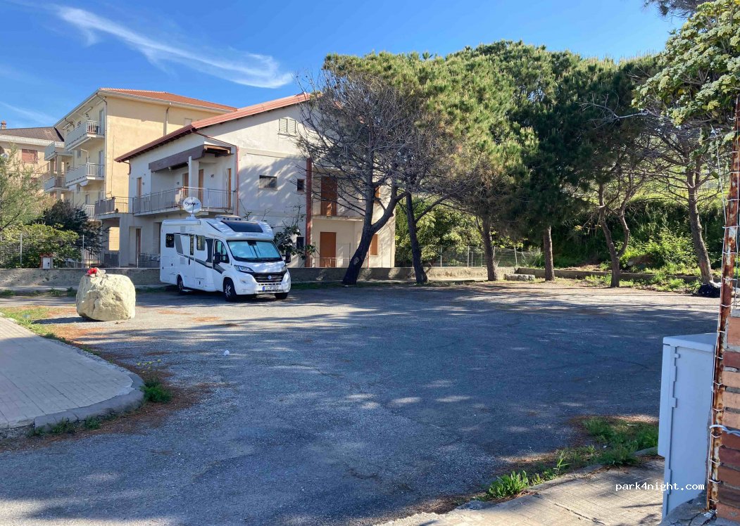 (87024) Marina di Fuscaldo - Strada Statale 18 Tirrena Inferiore — foto 2