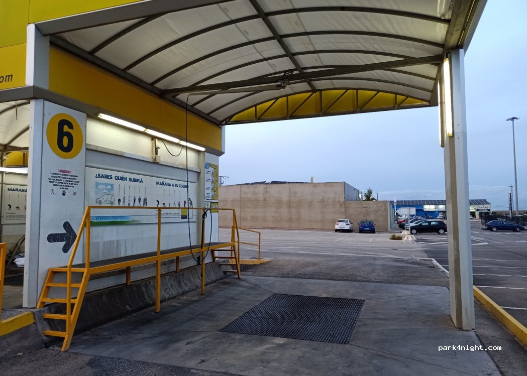 Área autocaravanas | Carrefour Alcázar de San Juan — foto 3
