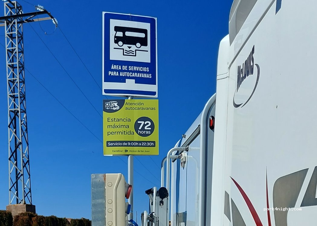 Área autocaravanas | Carrefour Alcázar de San Juan — foto 4