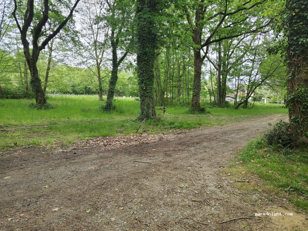 (64310) Saint-Pée-sur-Nivelle - 6012 Route de Souraide — foto 2