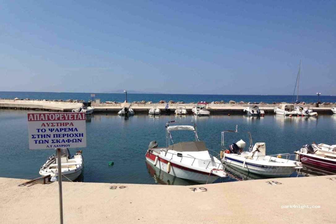 (195 00) Lavrio - Leoforos Athinon Souniou — foto