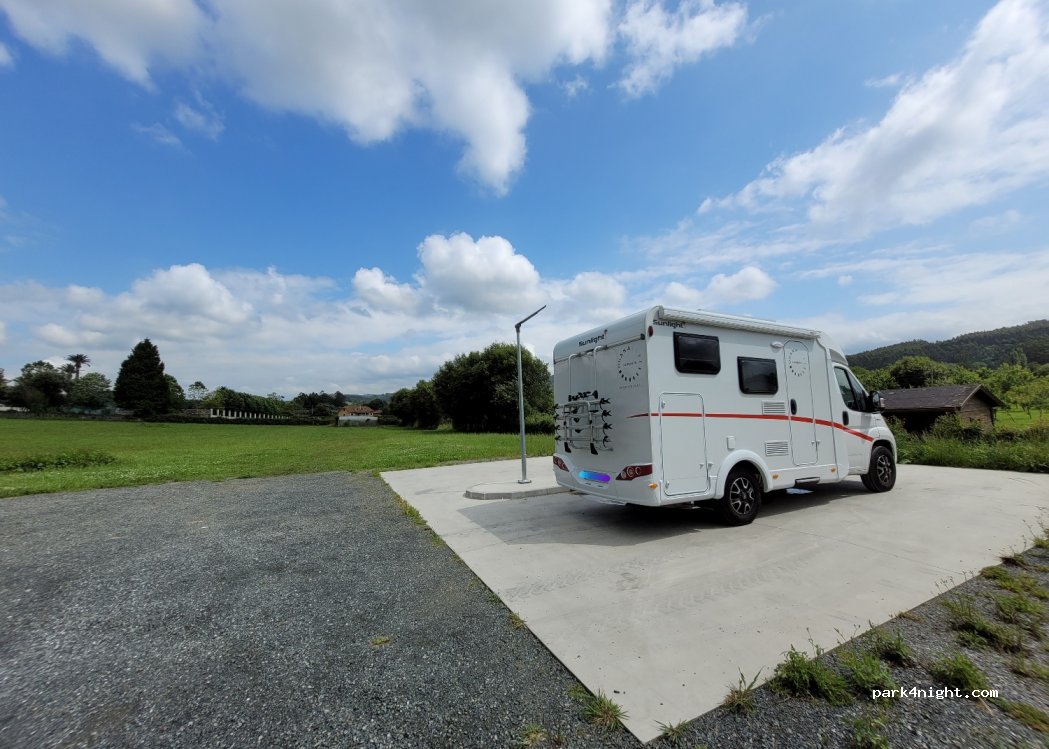 Área de servizo de autocaravanas — foto 2