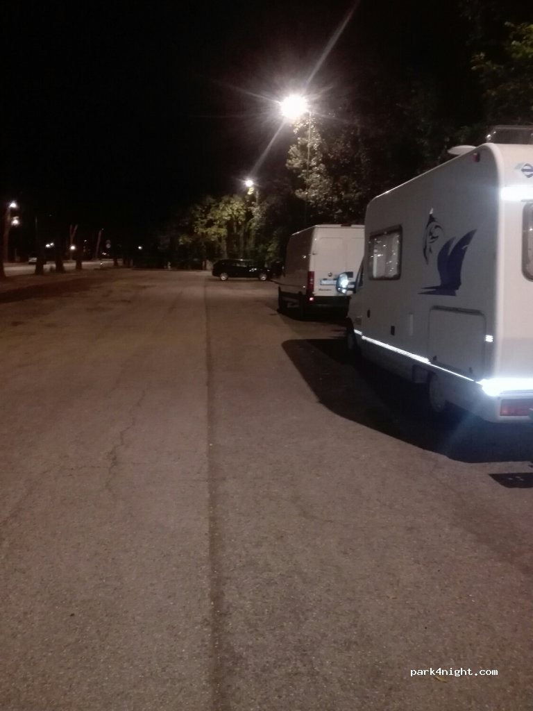 (47838) Riccione - 4 Viale Monte Bianco — foto