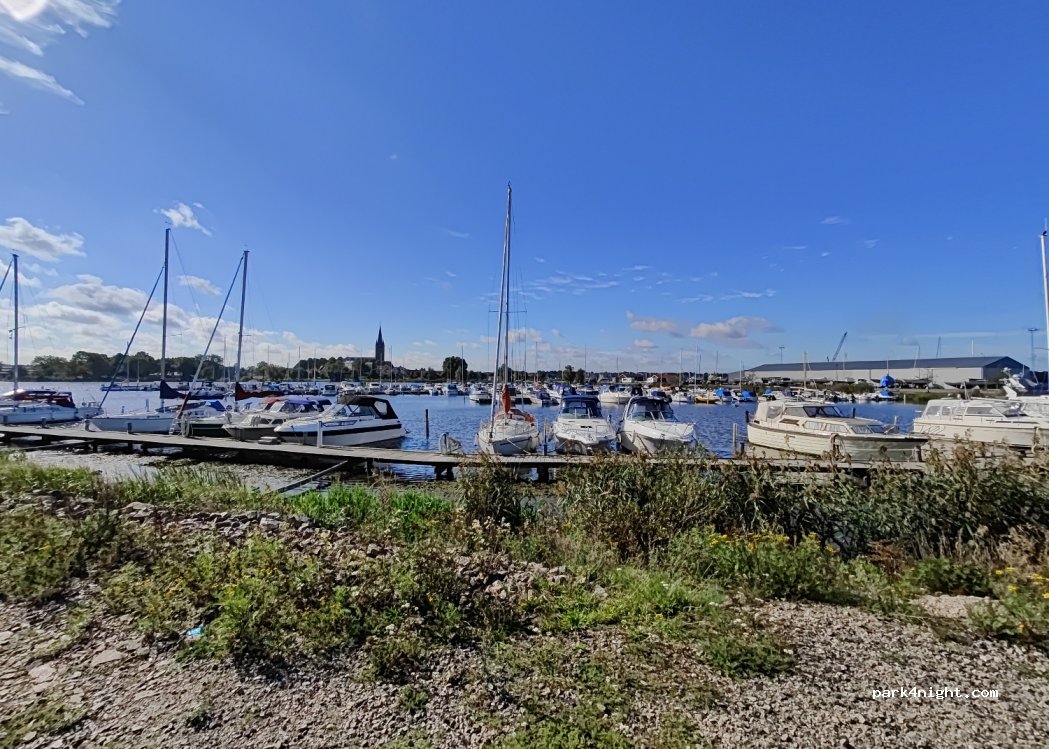 Ställplats Gästhamnen Mariestad — foto 4