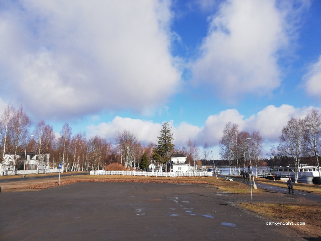 (90230) Oulu - 53 Kasarmintie — foto