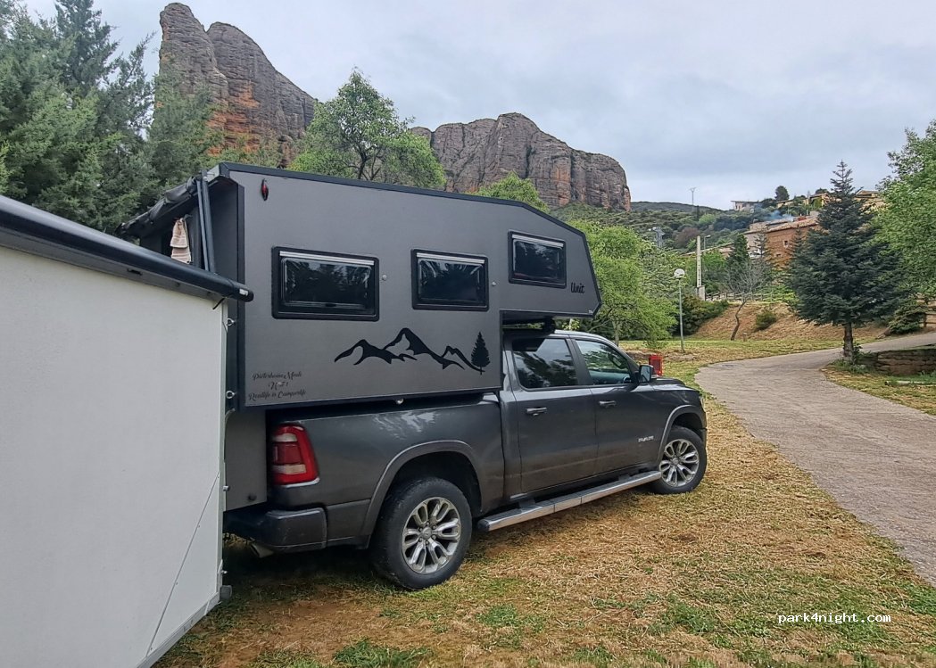 Camping municipal de Agüero,peña sola — foto 4