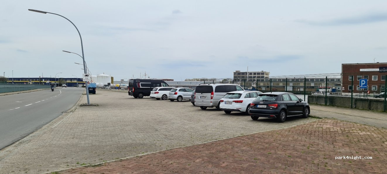 (27472) Cuxhaven - 1 Woltmanstraße — foto