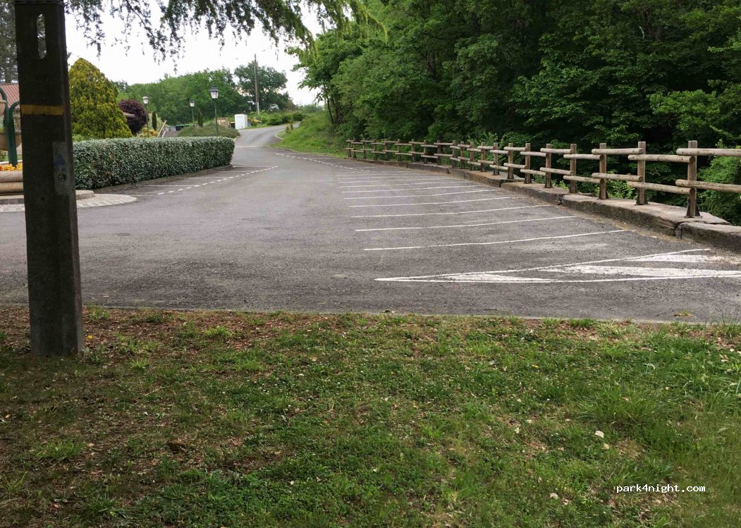 (32730) Montégut-Arros - Unnamed Road — foto 2