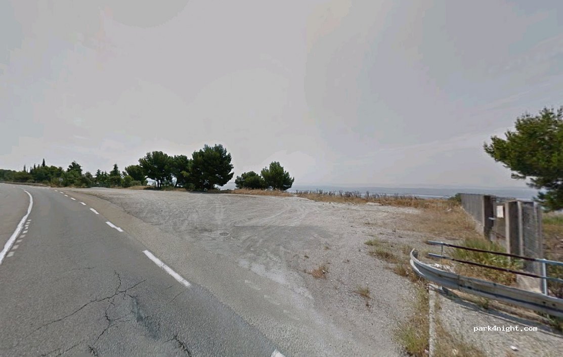 (13250) Saint-Chamas - 3300 Chemin Départemental 10 — foto