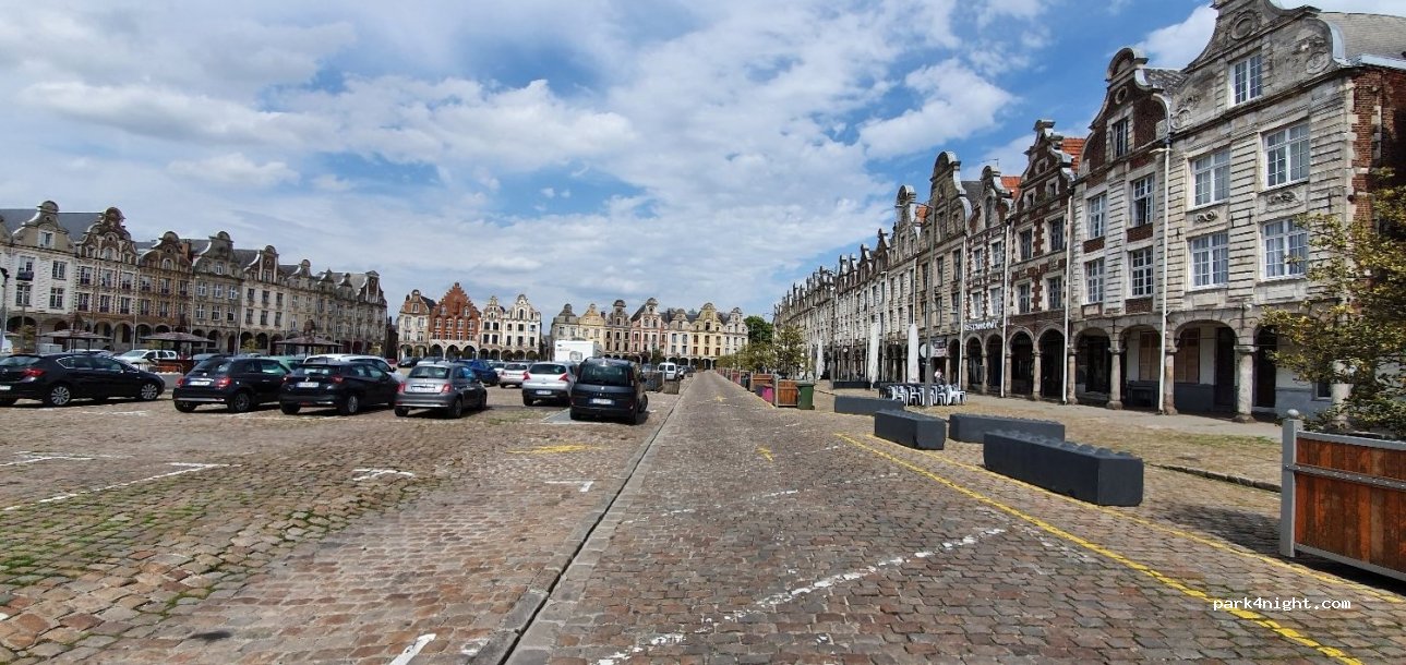(62000) Arras - 54 Grand'Place — foto