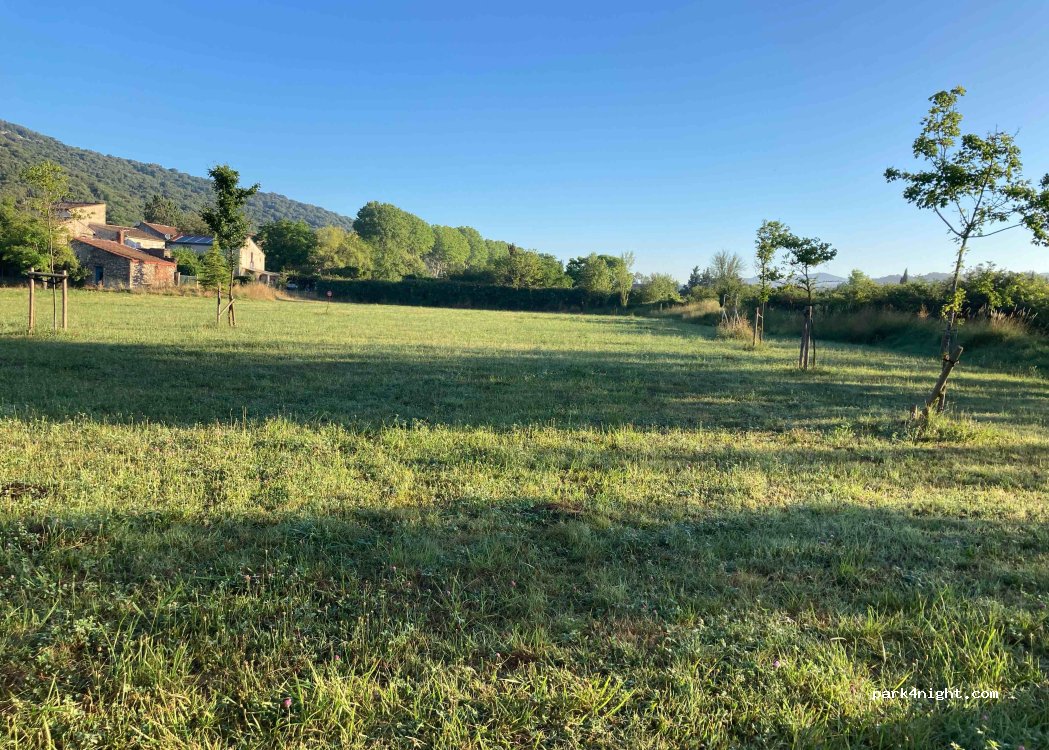 (34190) Brissac - 3 Place de la Mairie — foto 2