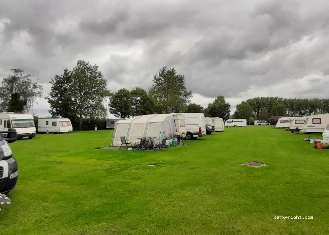 Burton Hill Caravan and Camping Park — foto 2