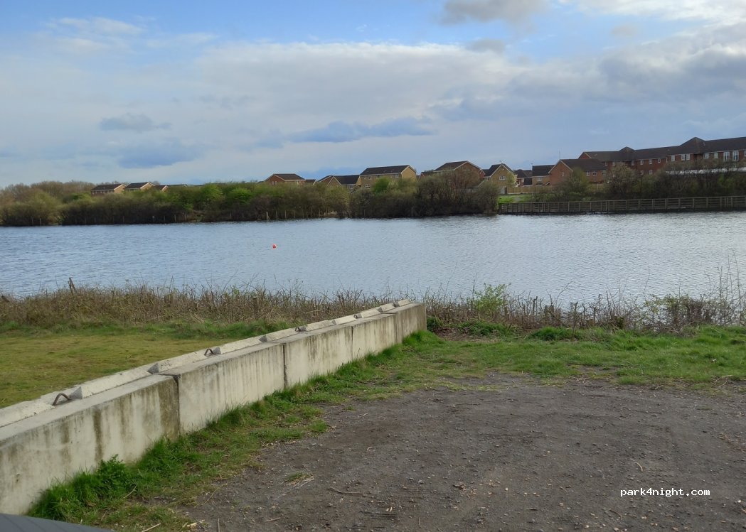 (DN16 3UU) Scunthorpe - AshbyVille Lake — foto