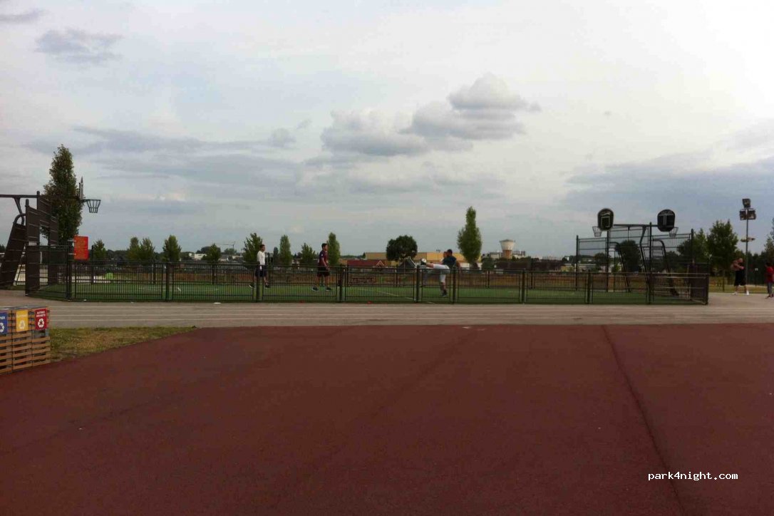(10150) Lavau - Route Nationale 77 — foto 3