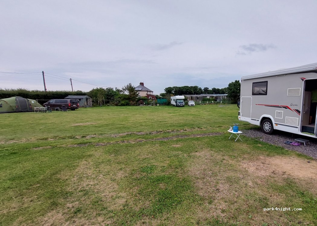 Hidden Corner Campsite — foto