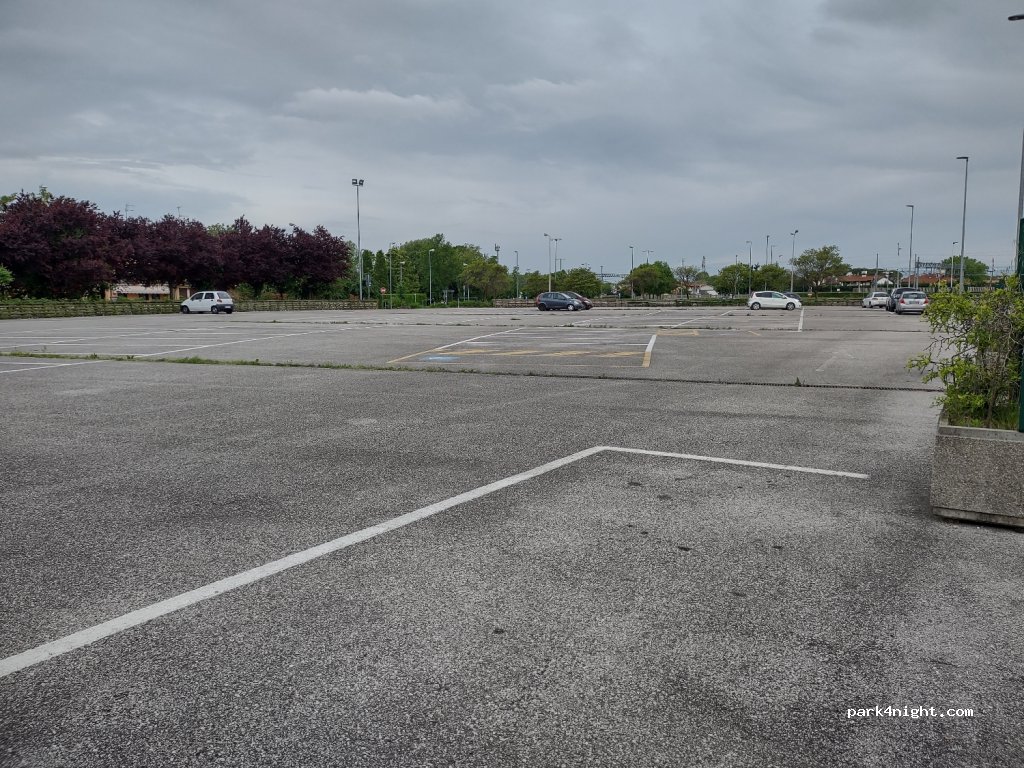 (30026) Portogruaro - 21 Via Arma di Cavalleria — foto 3