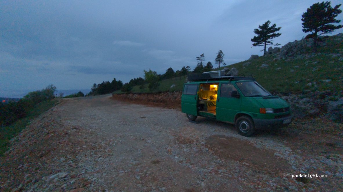 (53273) Senjska Draga - Unnamed Road — foto
