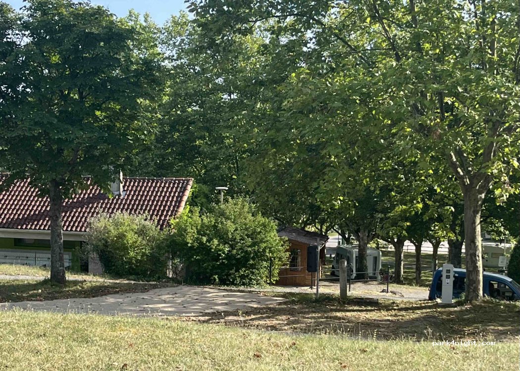 (46170) Castelnau-Montratier - Causse du Moulin À Vent — foto 2